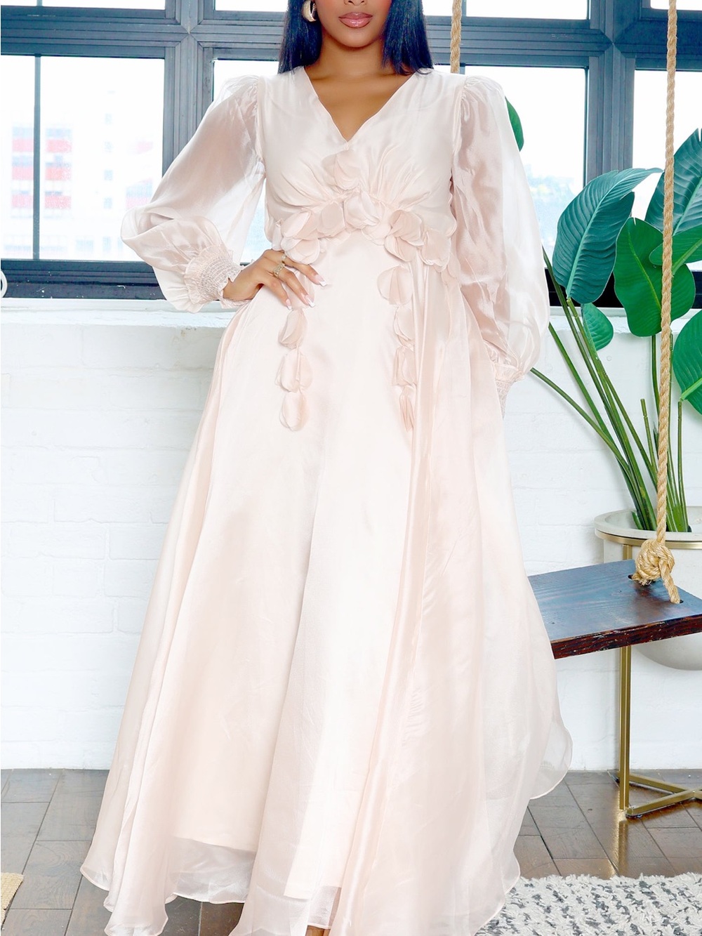 Elegant Floral-Appliqué V-Neck Midi Dress - Blush - Picture 5 of 5